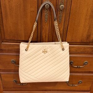 NWT Tory Burch new cream Kira Quilted Shoulder Bag